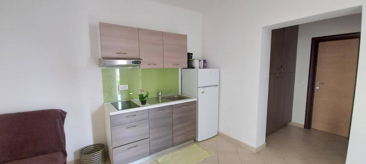 Apartmani Tomislav Krk Town Exterior photo