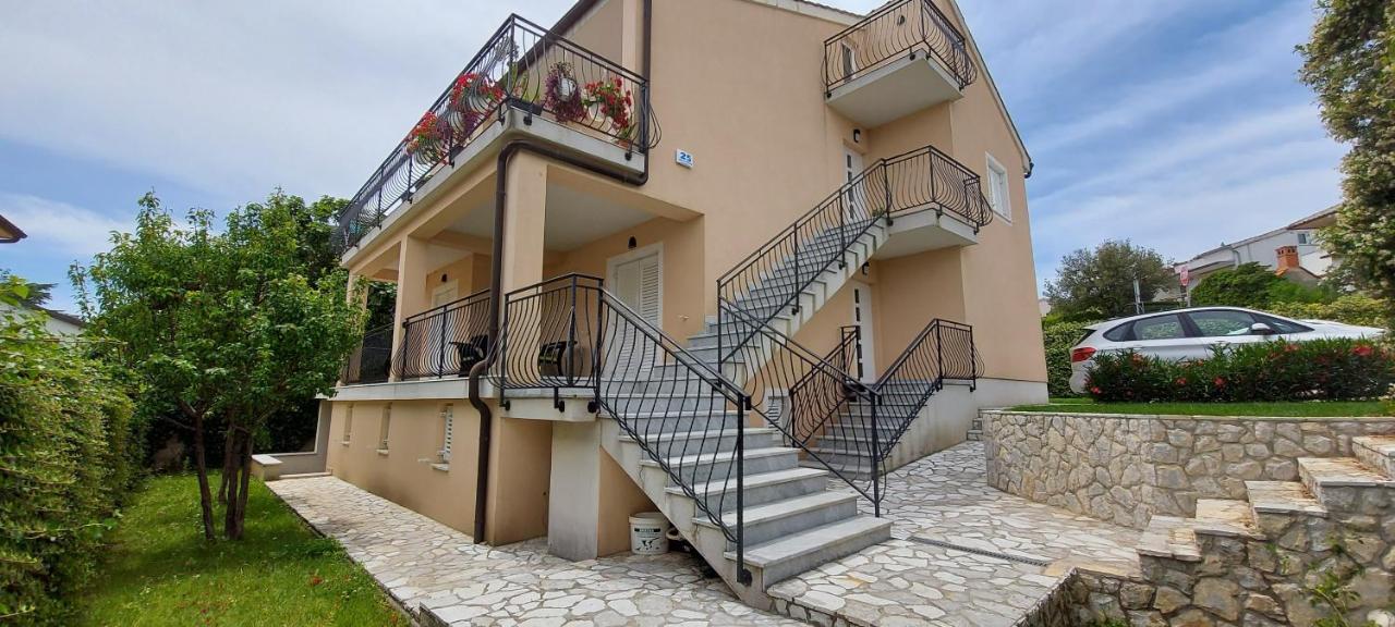 Apartmani Tomislav Krk Town Exterior photo