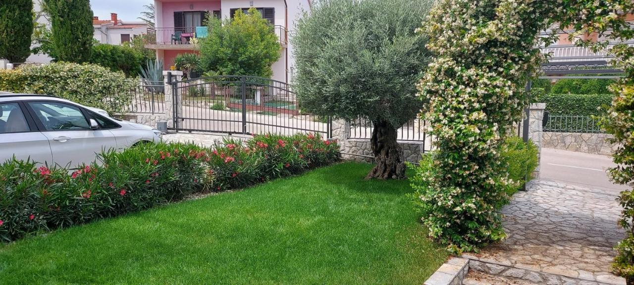 Apartmani Tomislav Krk Town Exterior photo